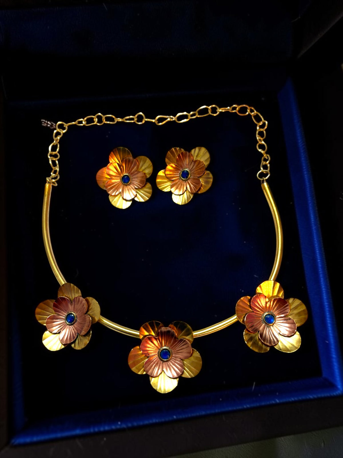 Fleurs Brass Hasli Necklace Jewelry Set (Ear Studs,Necklace,Ring) - Deep Blue