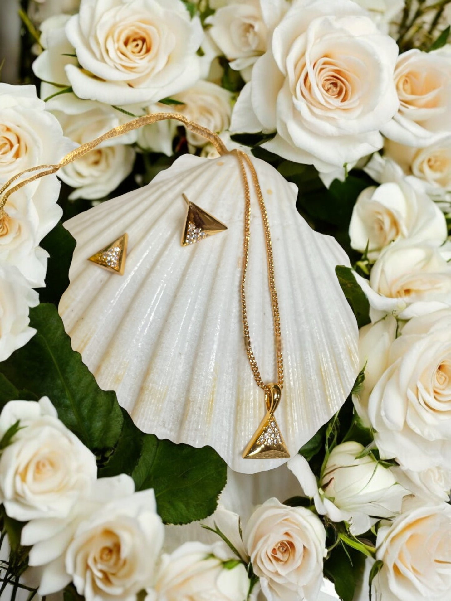 Triangle Golden Necklet Set - Minis