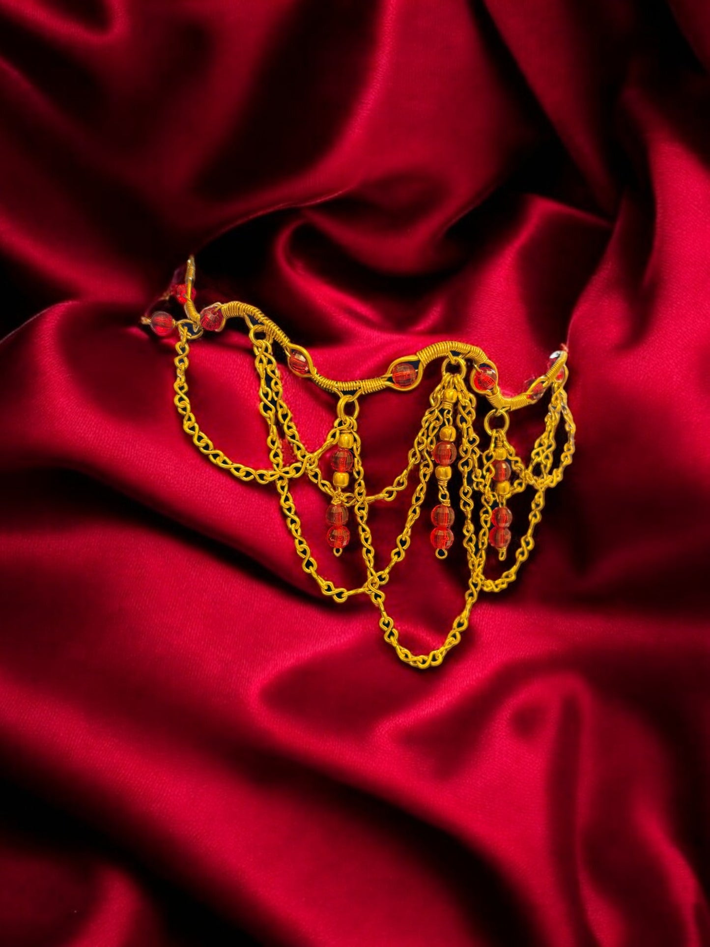 queen-victoria-red-beaded-brass-choker-necklace