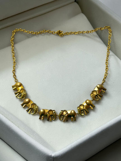 Gajagamini Premium Sculptural Brass Necklace Jewelry Set (Necklace, Earrings)