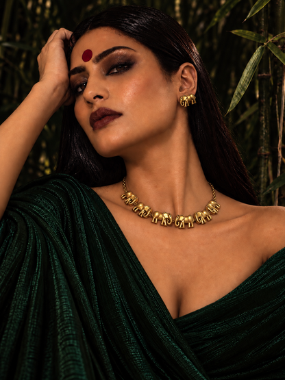 Gajagamini Premium Sculptural Brass Necklace Jewelry Set (Necklace, Earrings)