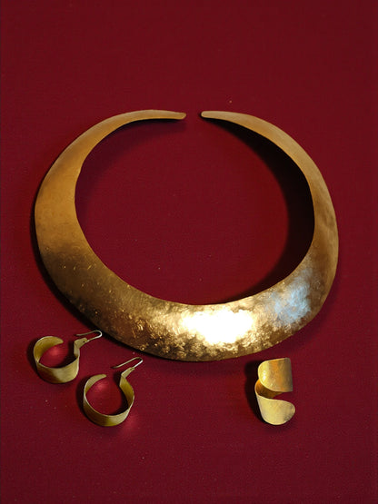 Isis Brass Hasli Necklace Jewelry Set (Necklace, Earrings, Ring)
