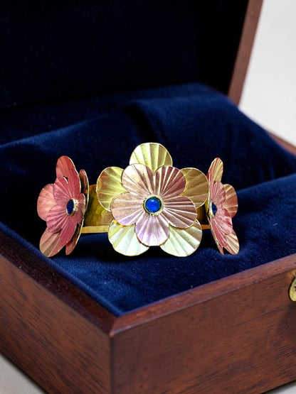 Fleurs Brass Bracelet - Deep Blue