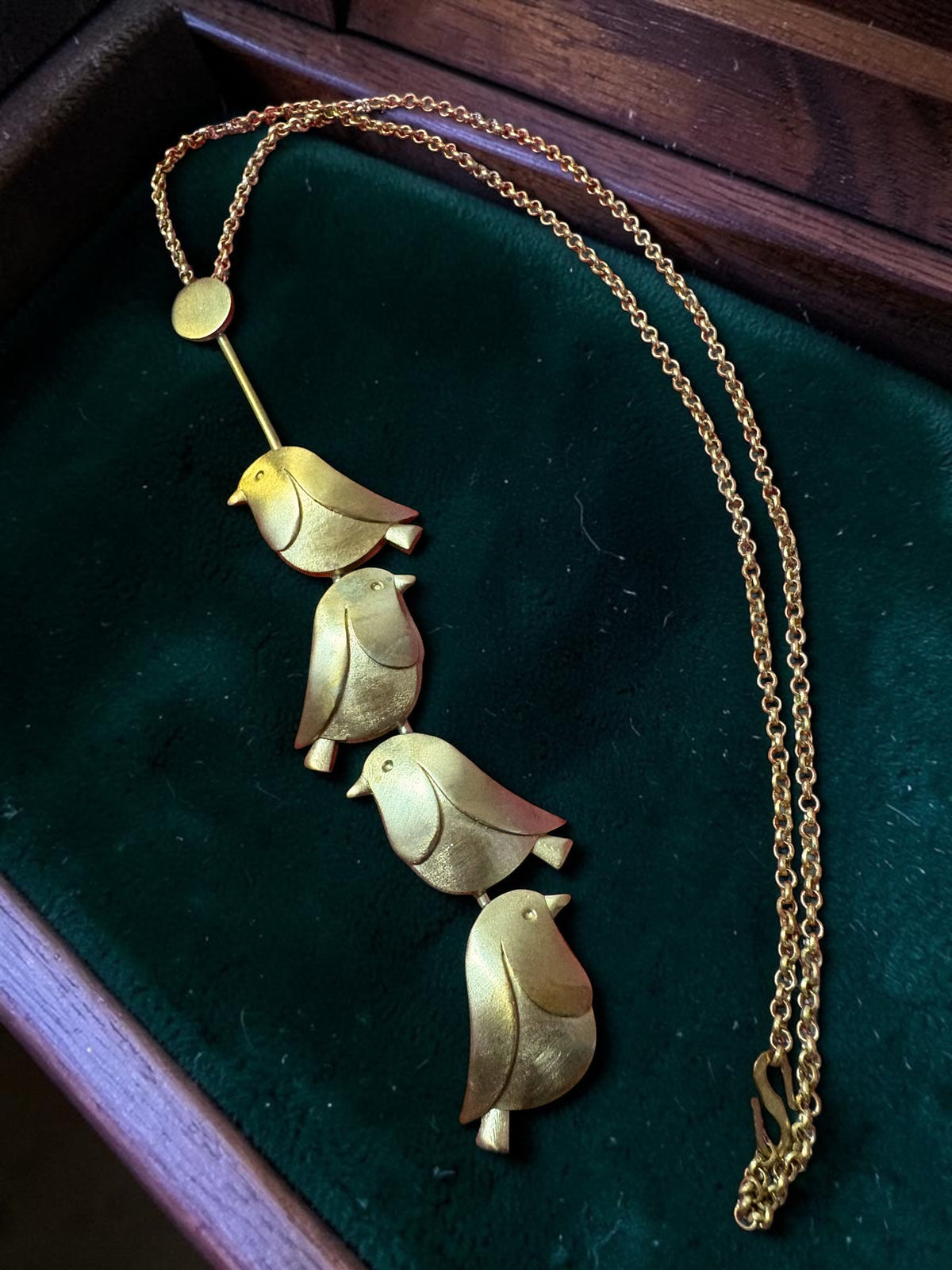 Pakhi Premium Sculptural Brass Necklace Jewelry Set (Necklace, Earrings)