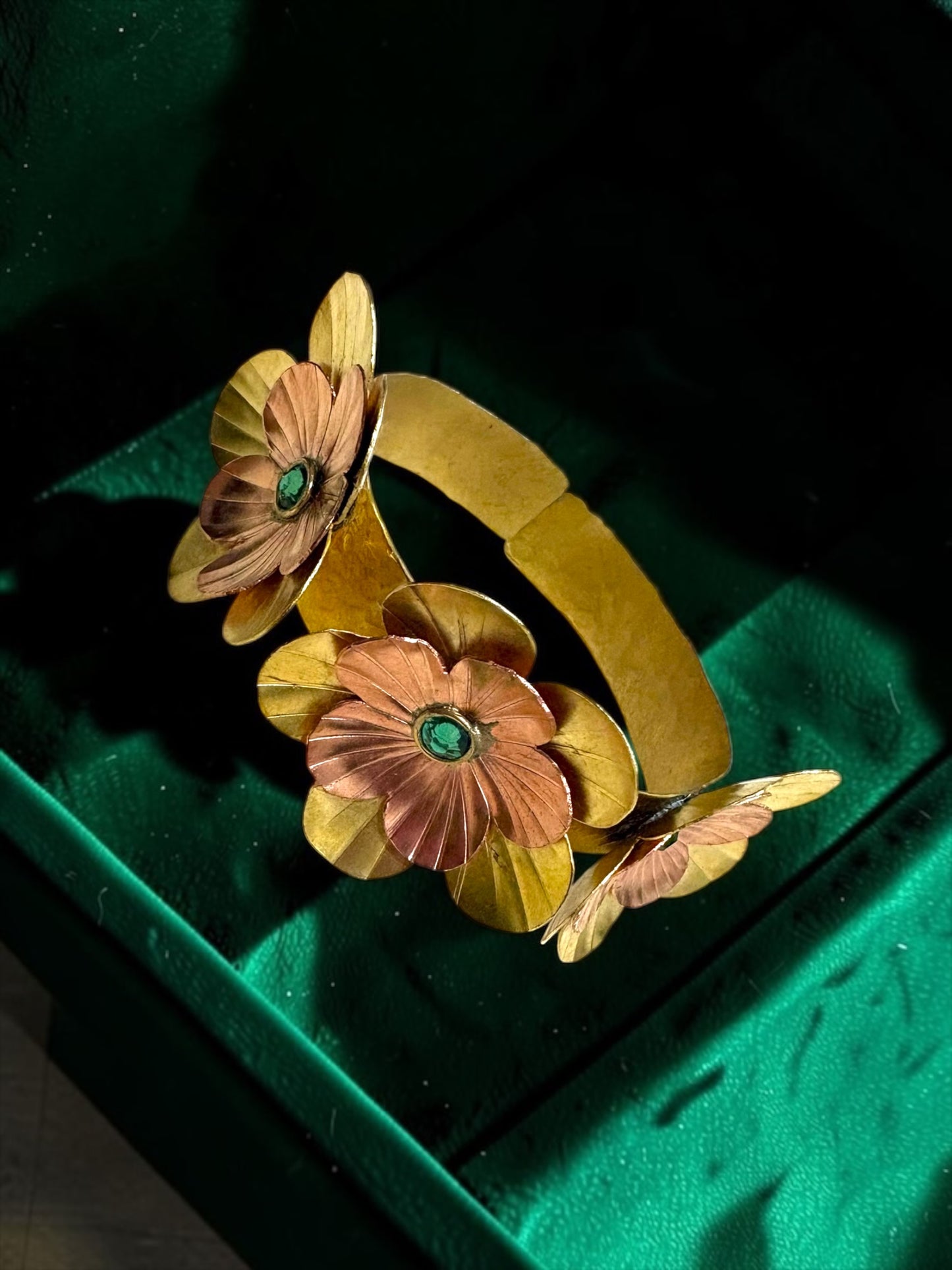 Fleurs Brass Bracelet - Green