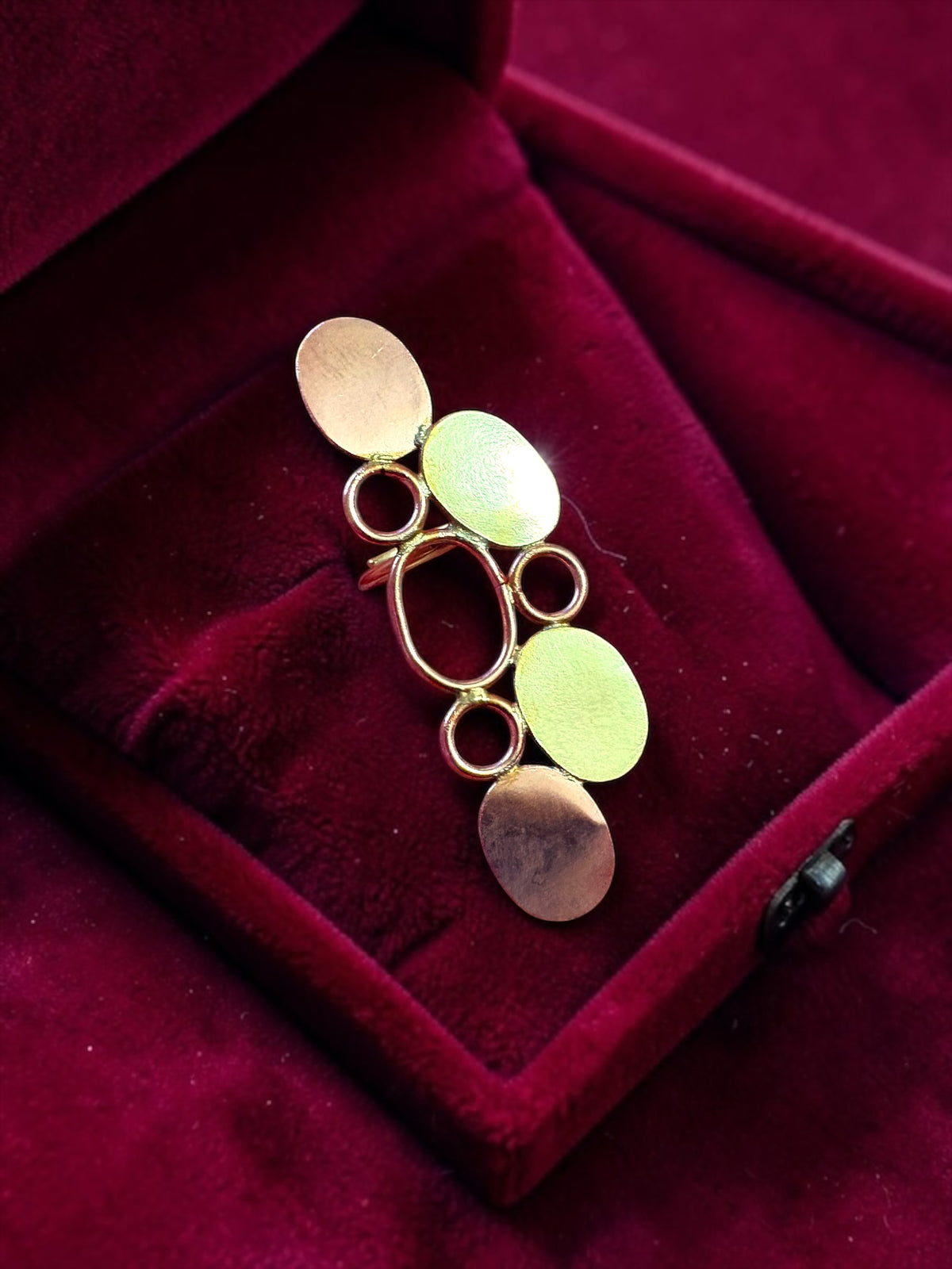Abstract Circles Brass Dangler Earrings Jewelry Set (Earrings, Bracelet, Ring)