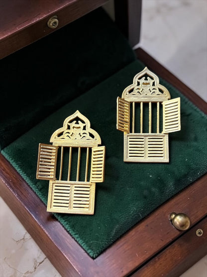 Moner Janala Premium Sculptural Brass Necklace Jewelry Set (Necklace, Earrings)