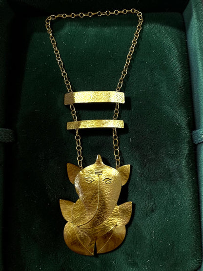 Ganapati Brass Statement Chain Necklace Jewelry Set (Necklace, Earrings)
