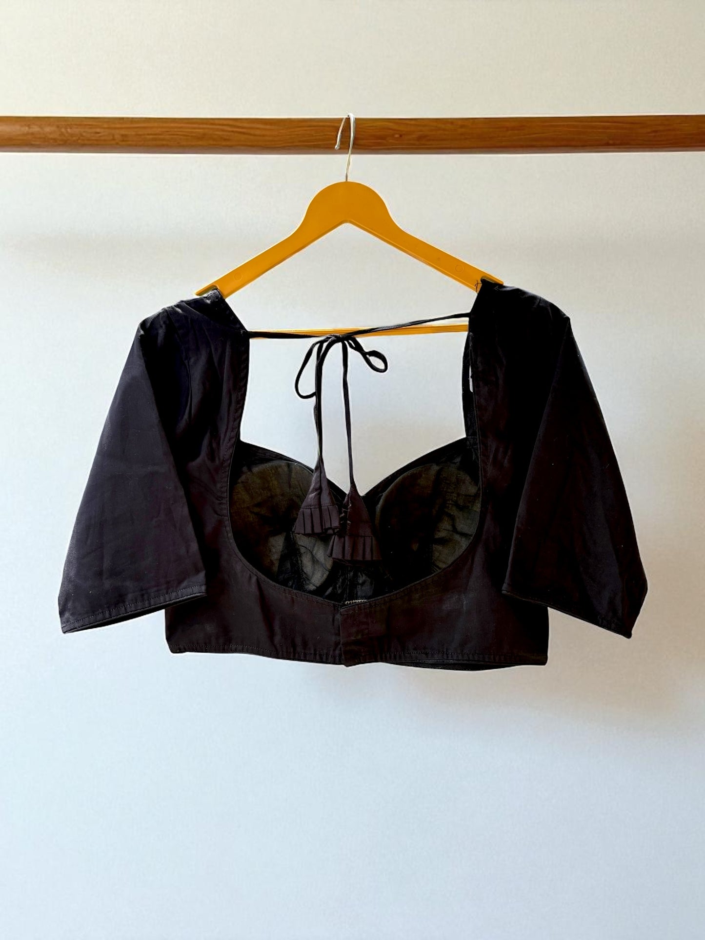 Raatri 3/4 Sleeves Cotton Blouse - Black