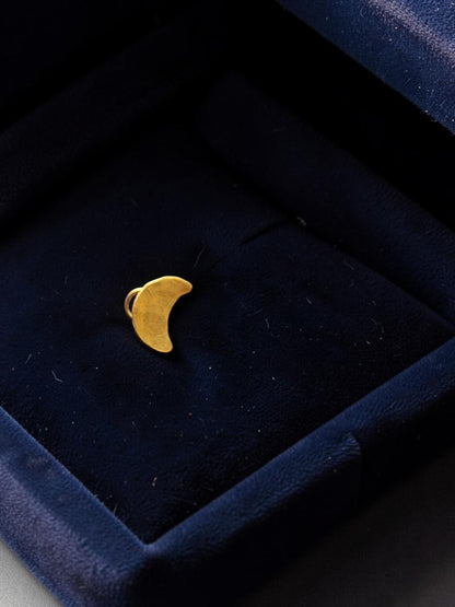 Crescent Moon Brass Nosepin (Piercing)