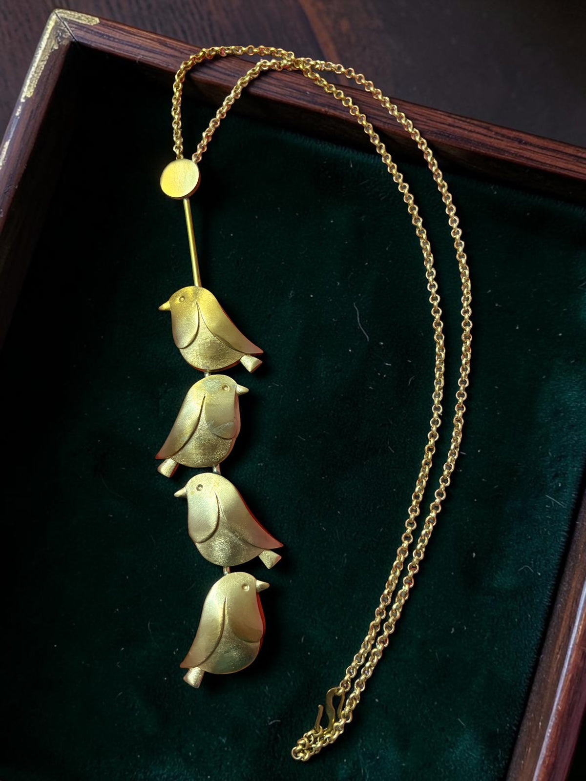 Pakhi Premium Sculptural Brass Necklace Jewelry Set (Necklace, Earrings)