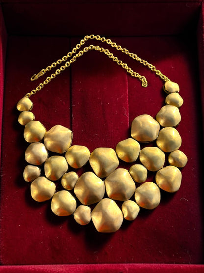 Arca Premium Sculptural Brass Necklace Jewelry Set (Necklace, Earrings)