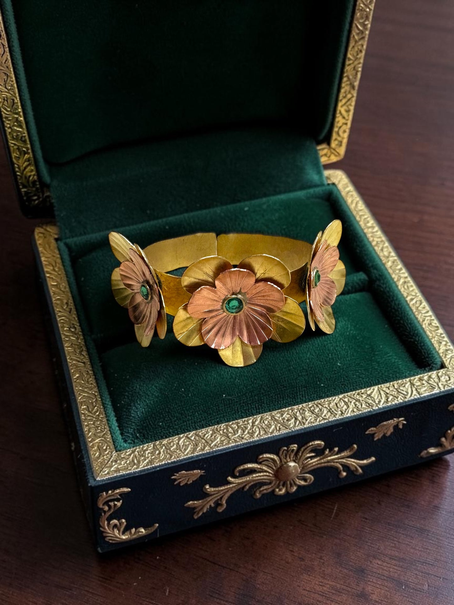 Fleurs Brass Bracelet - Green