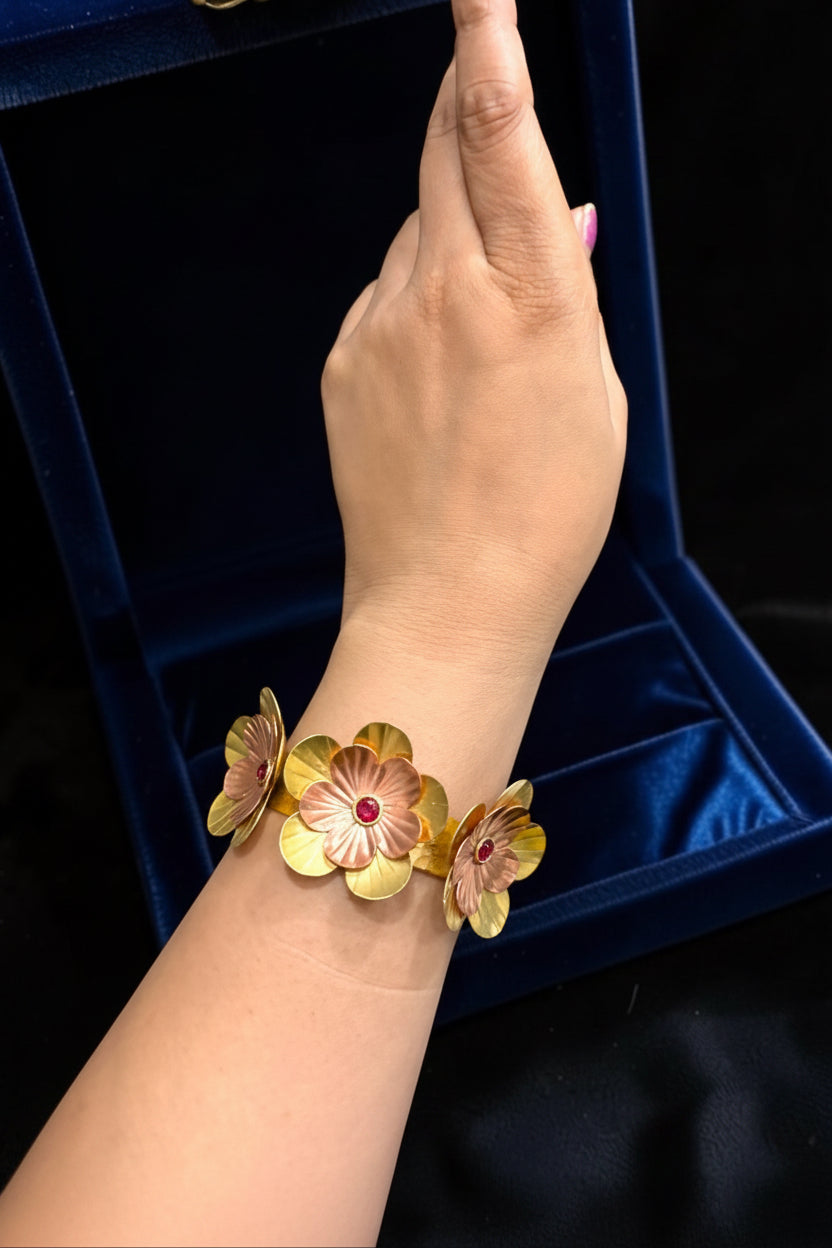 Fleurs Brass Bracelet - Red