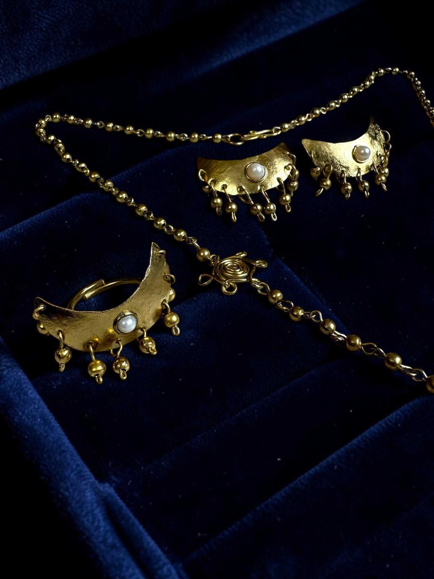 Dwitiya Chandni Moon Pearl Brass Long Pendant Chain Necklace Jewelry Set (Necklace, Earrings)