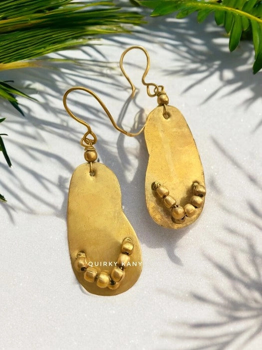 beaded-slippers-brass-earrings