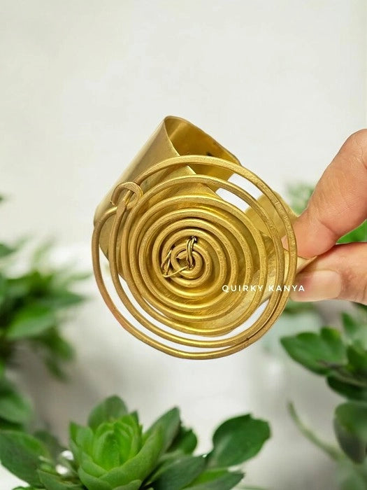 big-spiral-brass-handcuff