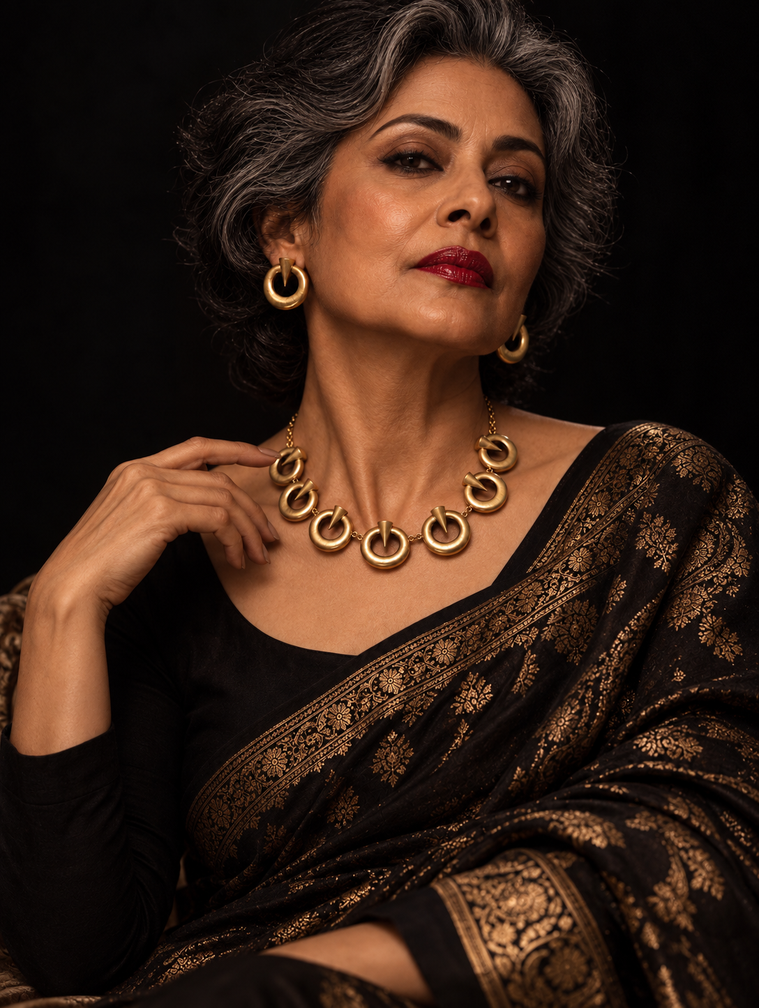 Veya Premium Sculptural Brass Necklace Jewelry Set (Necklace, Earrings)