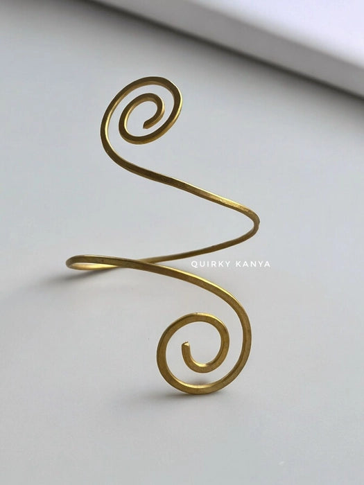 diagonal-spirals-brass-fit-anklet