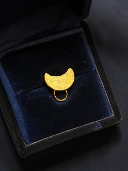 Crescent Moon Brass Nosepin (Piercing)