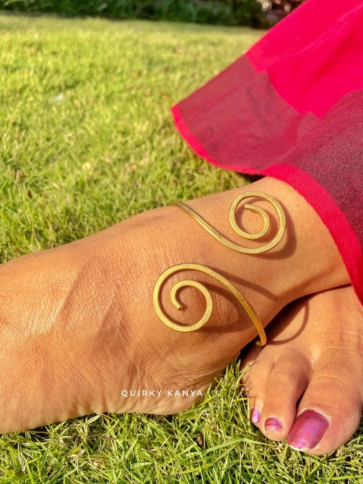 diagonal-spirals-brass-beri-anklet