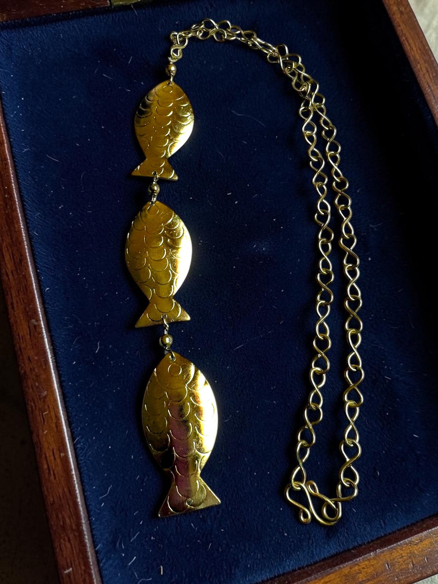 Meenakshi Brass Pendant Chain Necklace Jewelry Set (Necklace, Earrings)