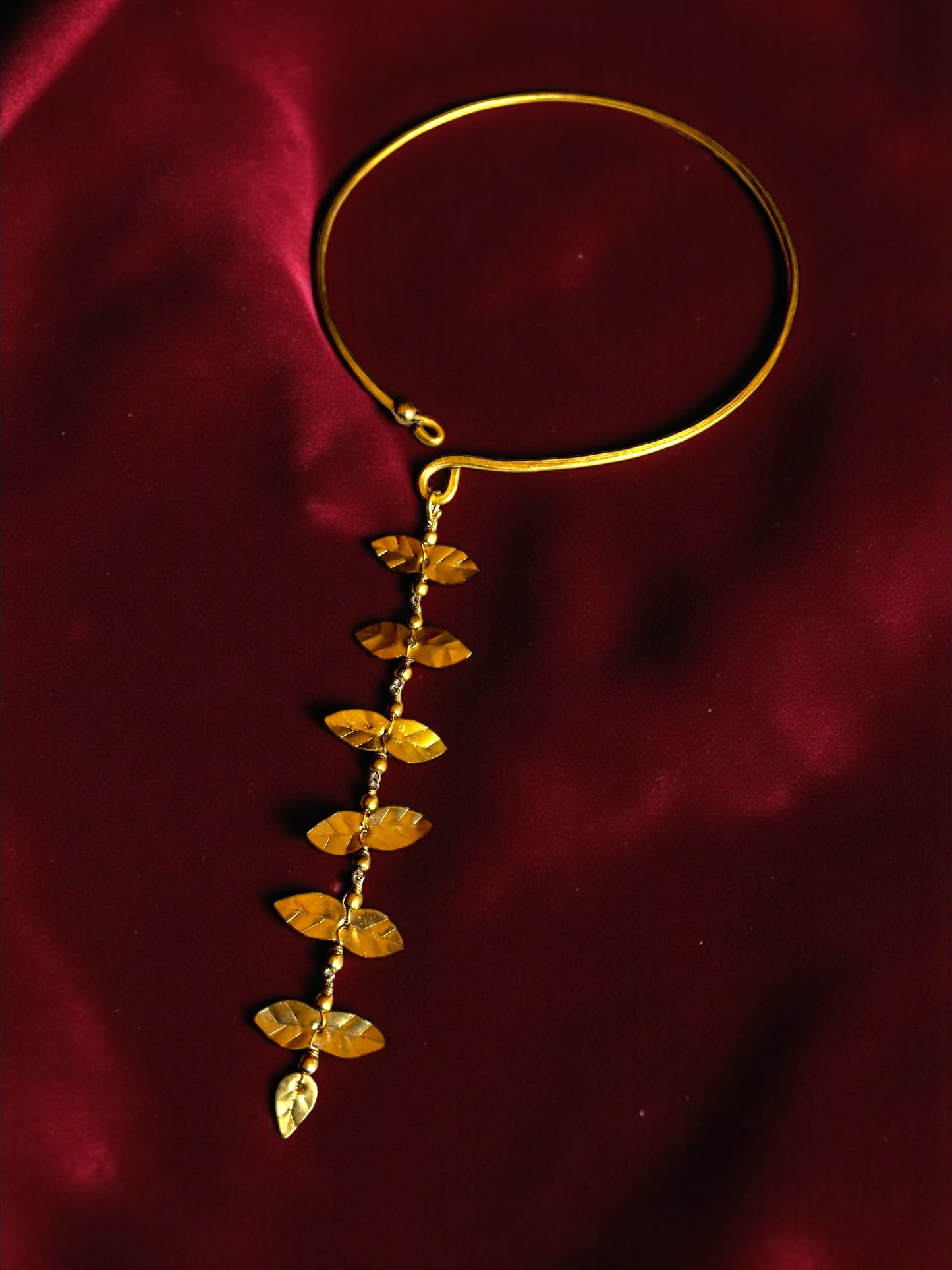 Vine Fantasy Hasli Brass Necklace