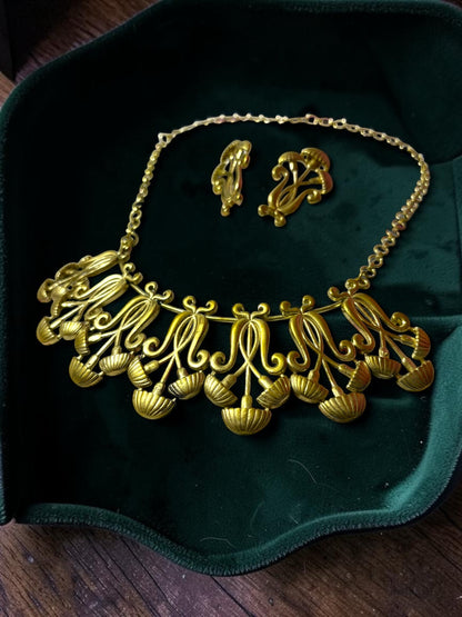 Amanita Premium Sculptural Brass Necklace Jewelry Set (Necklace, Earrings)