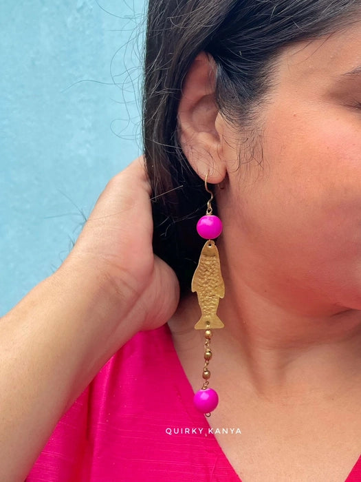 fishy-pink-beaded-brass-dangler-earrings