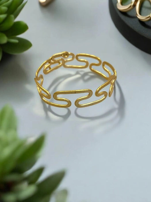 flat-spiral-brass-bracelet