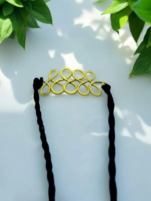 figure-8s-mini-brass-choker-necklace