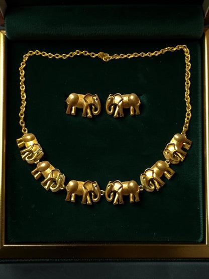 Gajagamini Premium Sculptural Brass Necklace Jewelry Set (Necklace, Earrings)