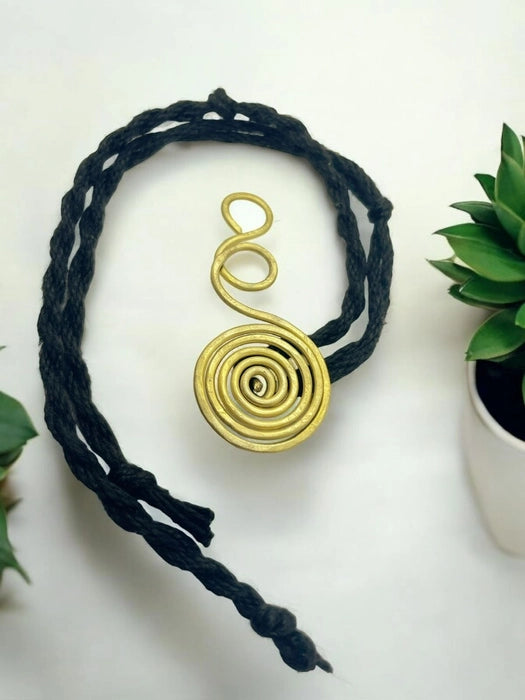 infinite-spiral-brass-anklet