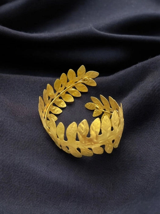 curvy-leaf-wrap-brass-bracelet