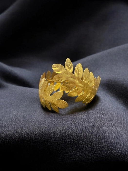 curvy-leaf-wrap-brass-bracelet