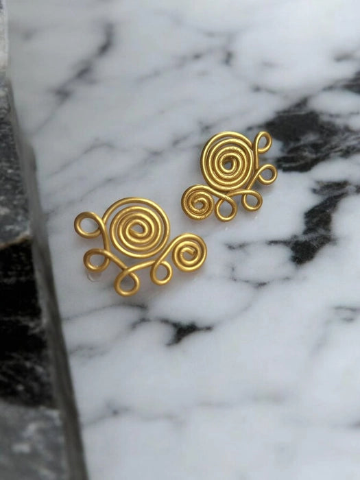 oneside-curly-spiral-brass-stud-earrings