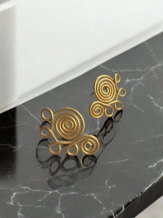 oneside-curly-spiral-brass-stud-earrings