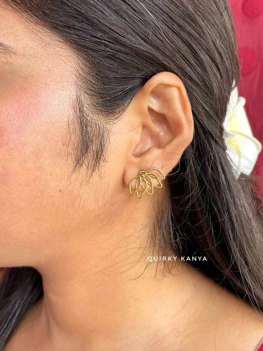 petals-brass-stud-earrings