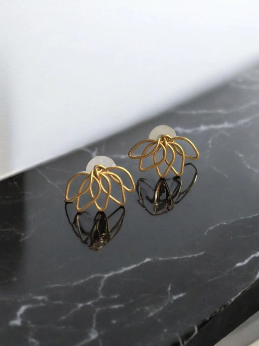 petals-brass-stud-earrings