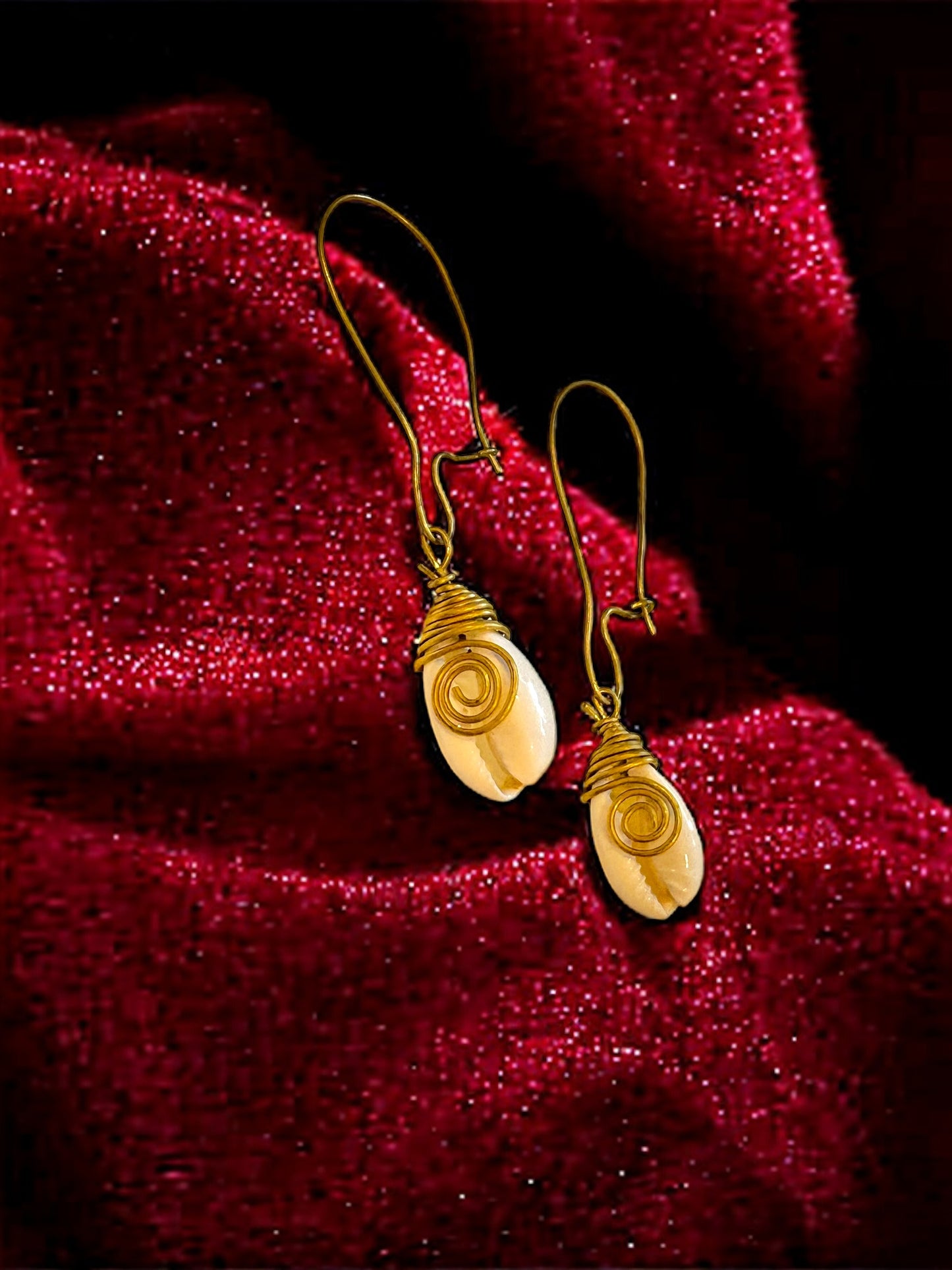 korrie-spiral-brass-dangler-earrings