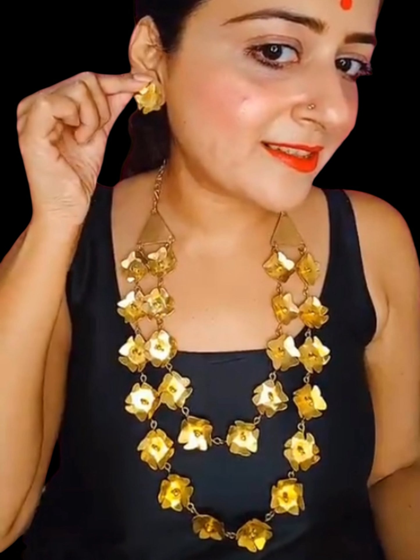 Shiuli Brass Statement Necklace Jewelry Set (Necklace, Earrings)