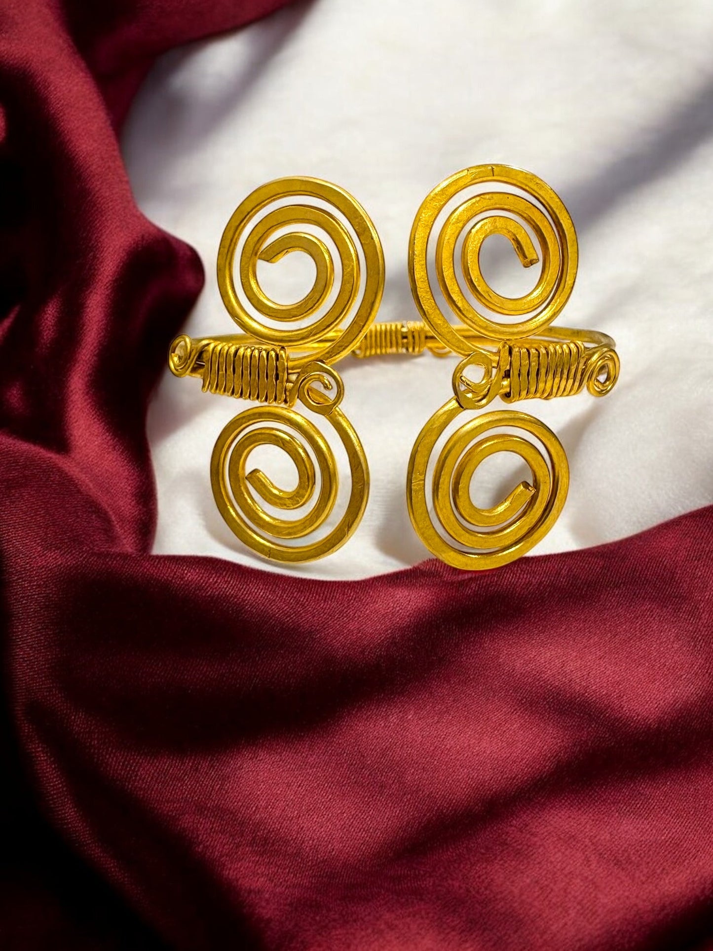 double-circle-brass-bracelet