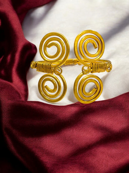 double-circle-brass-bracelet