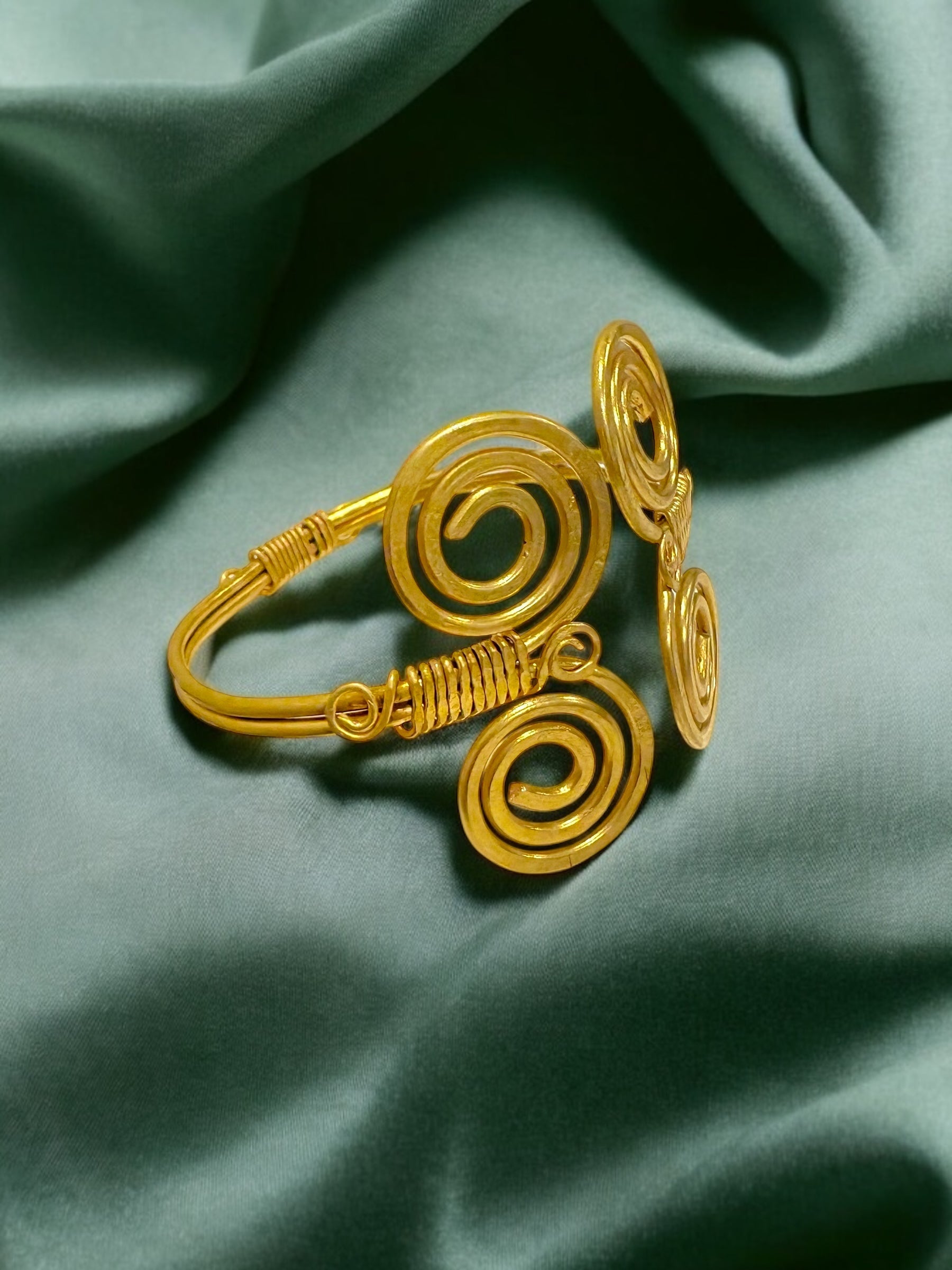 double-circle-brass-bracelet
