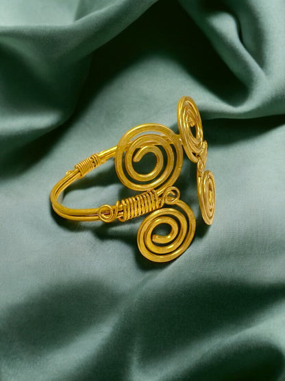 double-circle-brass-bracelet
