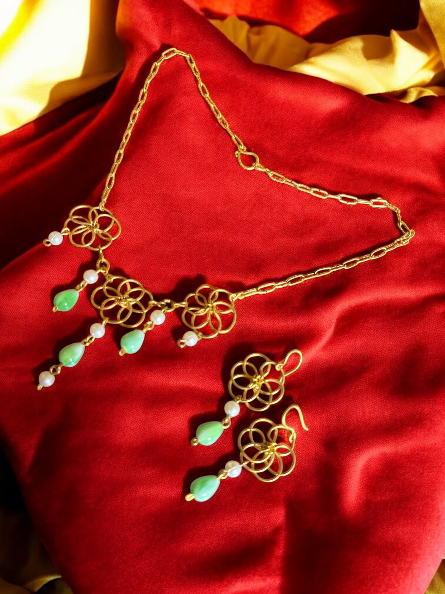 Princess Jasmine Floral Brass Necklace Jewelry Set (Necklace + Earrings)
