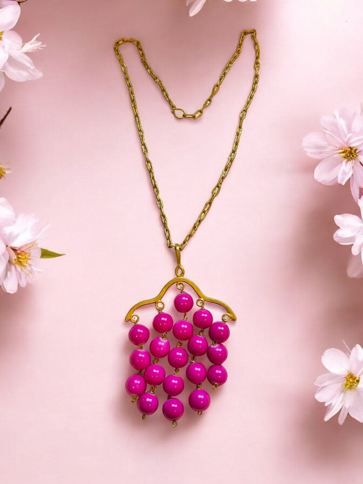 pink-berries-pendant-brass-necklace