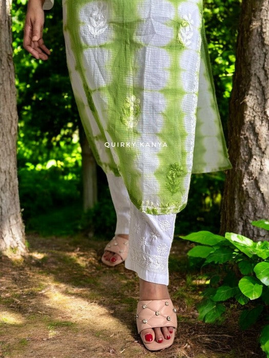 Rangrasiya Chikankari Tie & Dye Cottton Kota Kurta - Green