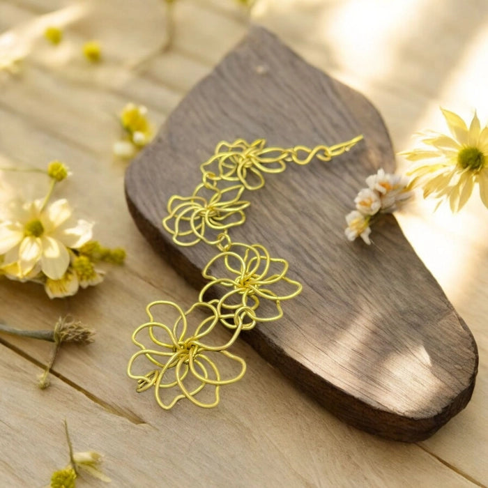 small-flowers-brass-bracelet