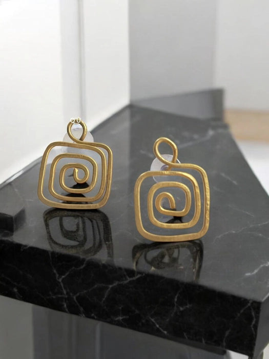 spiral-square-brass-stud-earrings